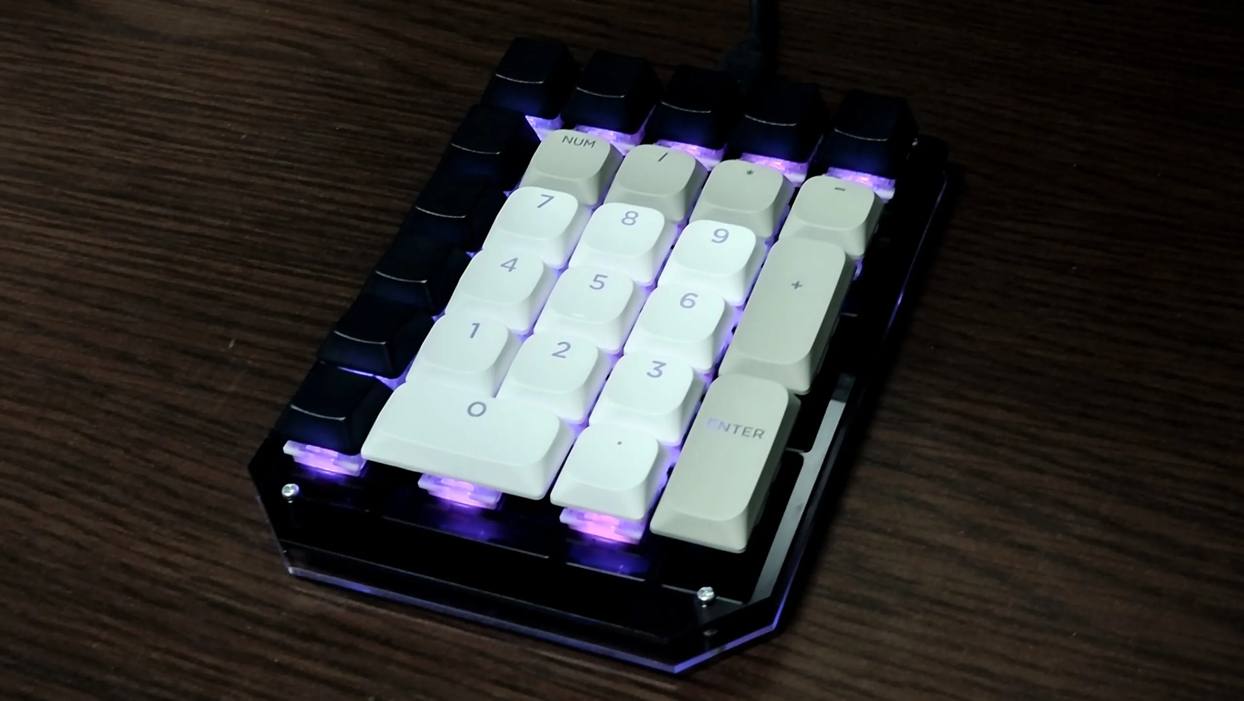 「半」自作テンキーを作る Part 2 – ロープロファイルテンキー