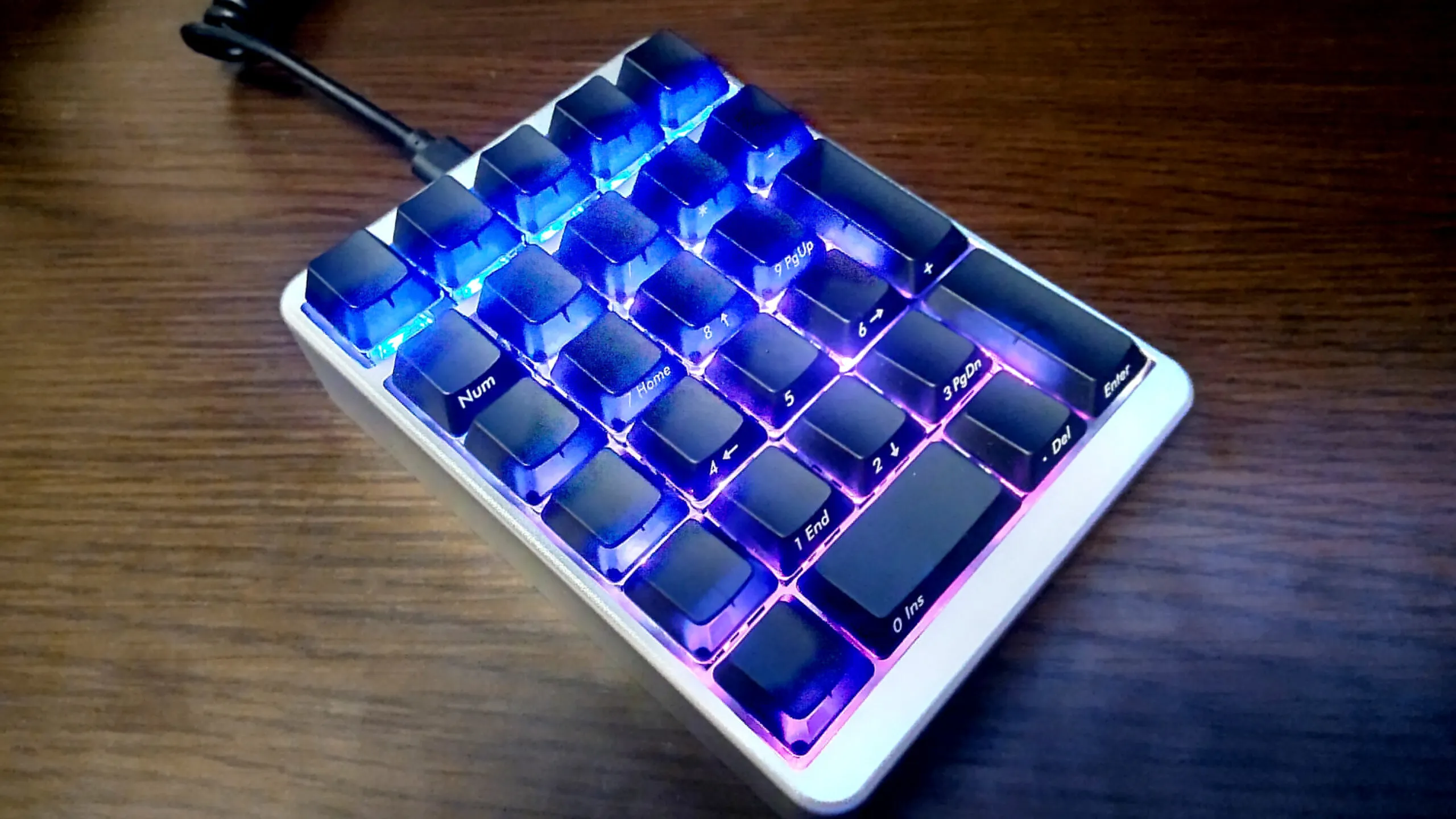 半」自作テンキーを作る Part 1 – ホットスワップキットを使った